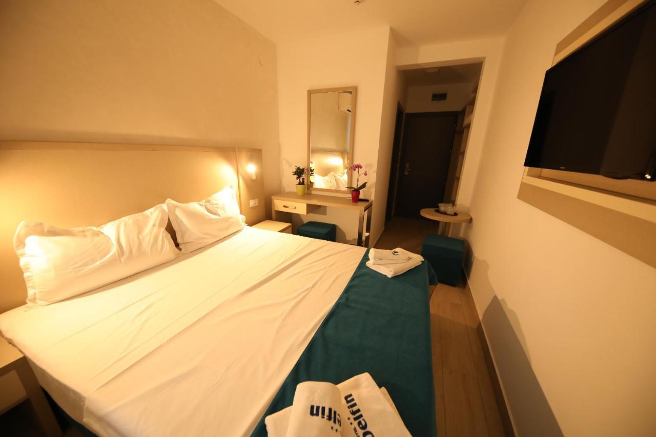 Hotel Delfin Mamaia Exteriör bild