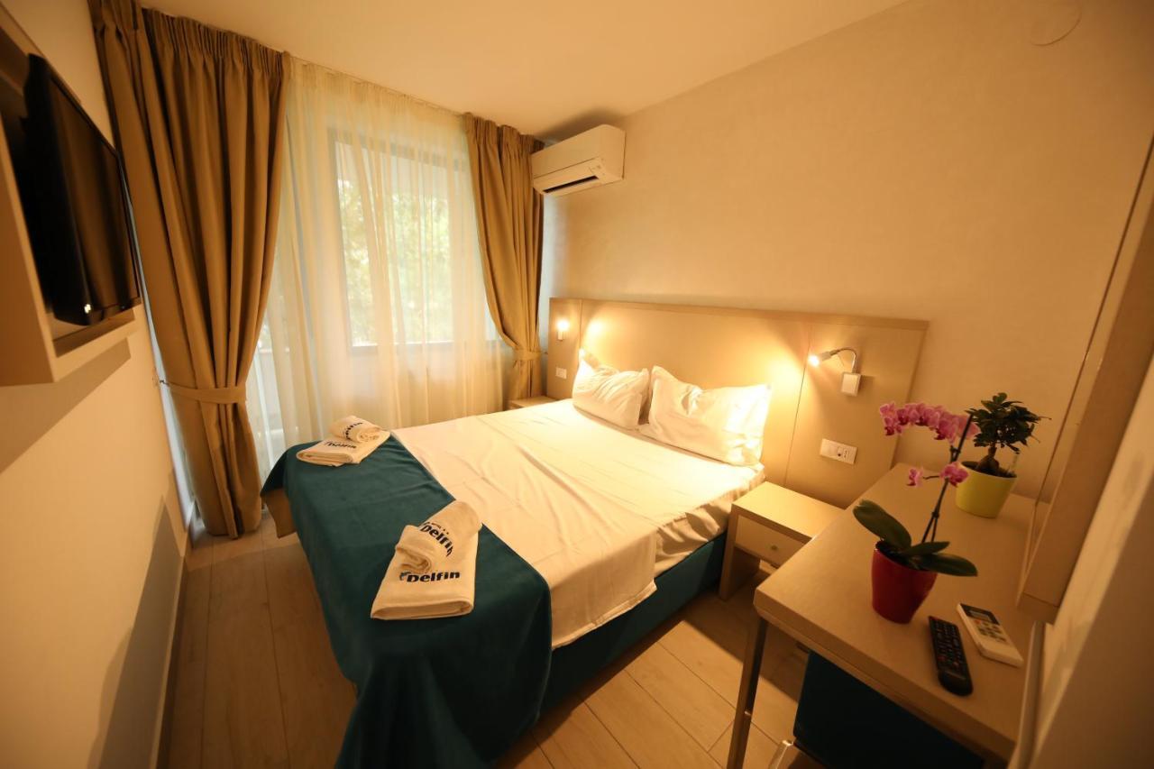 Hotel Delfin Mamaia Exteriör bild