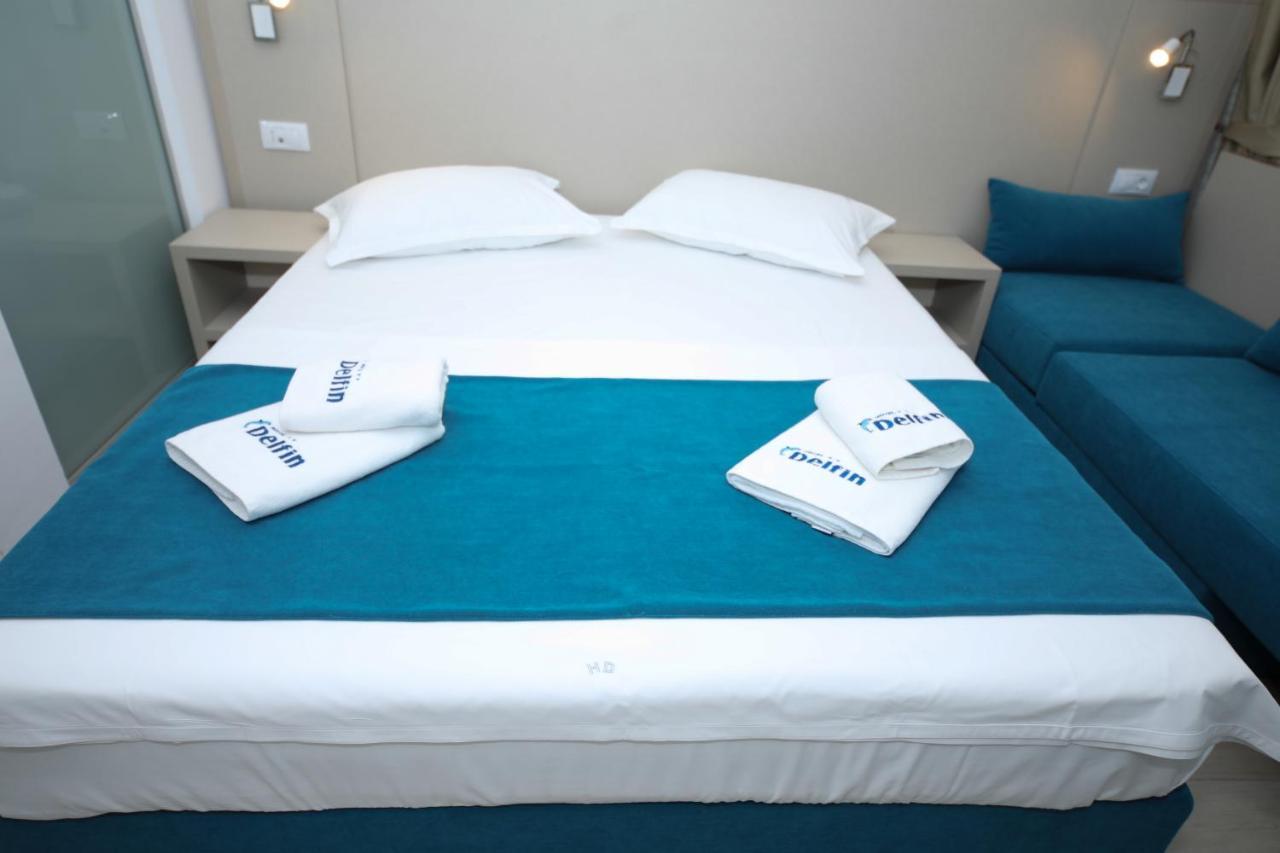 Hotel Delfin Mamaia Exteriör bild