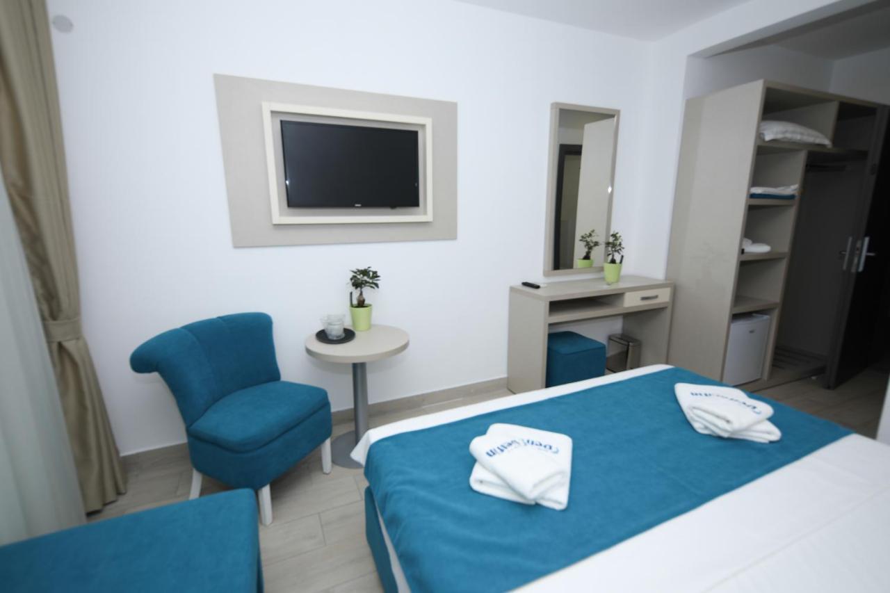 Hotel Delfin Mamaia Exteriör bild