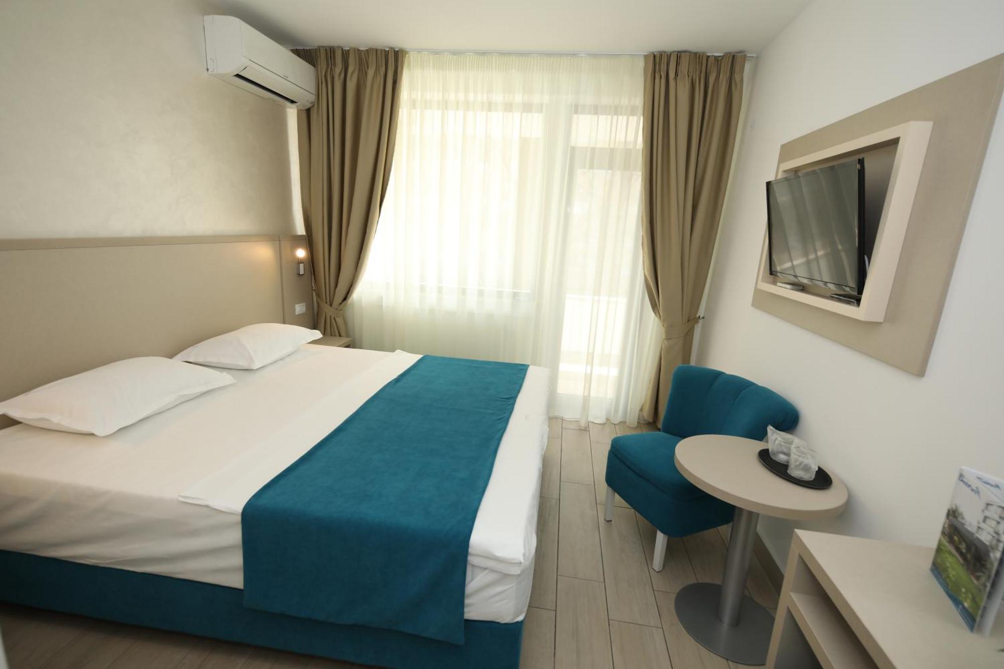 Hotel Delfin Mamaia Exteriör bild