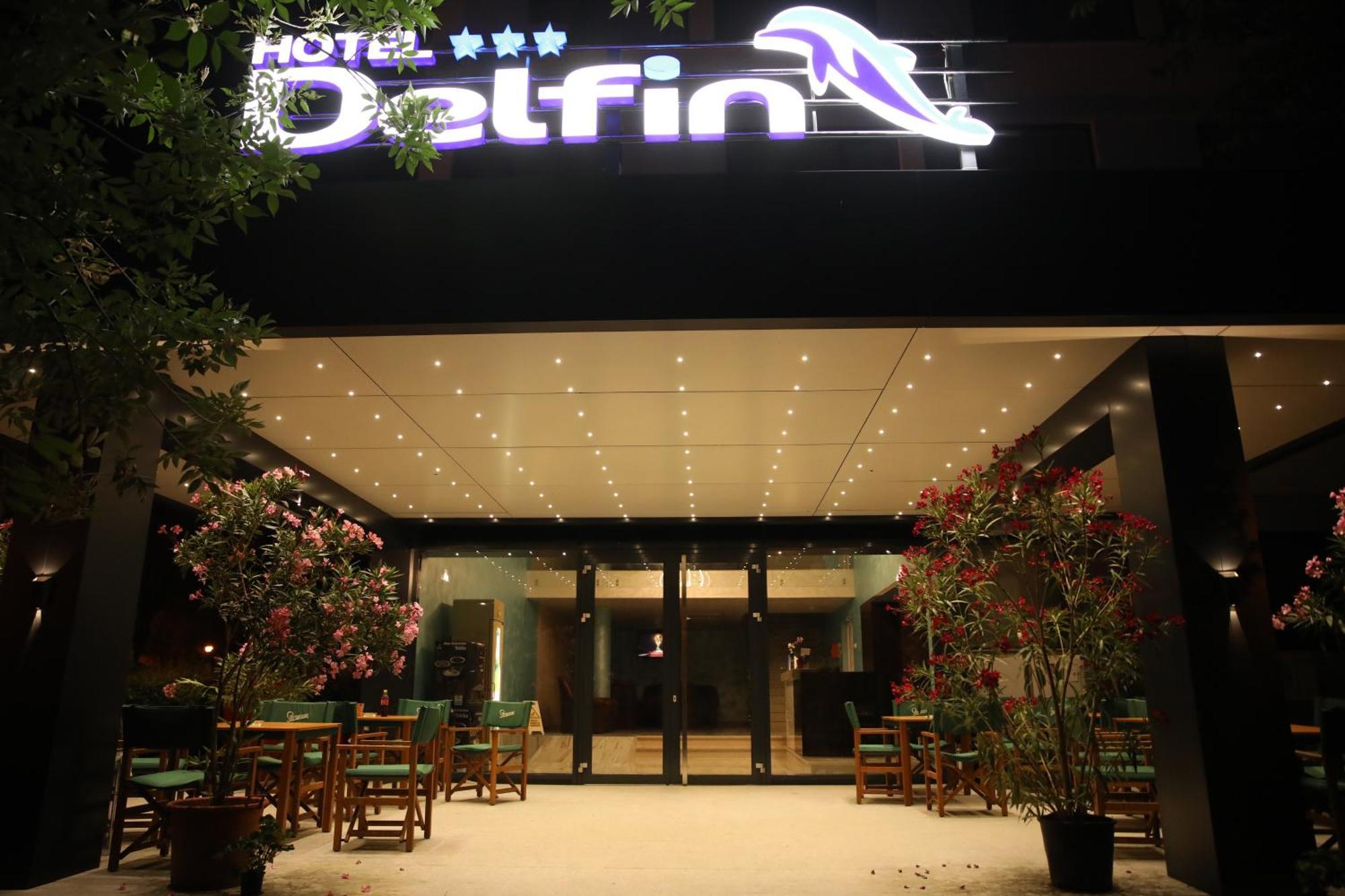 Hotel Delfin Mamaia Exteriör bild
